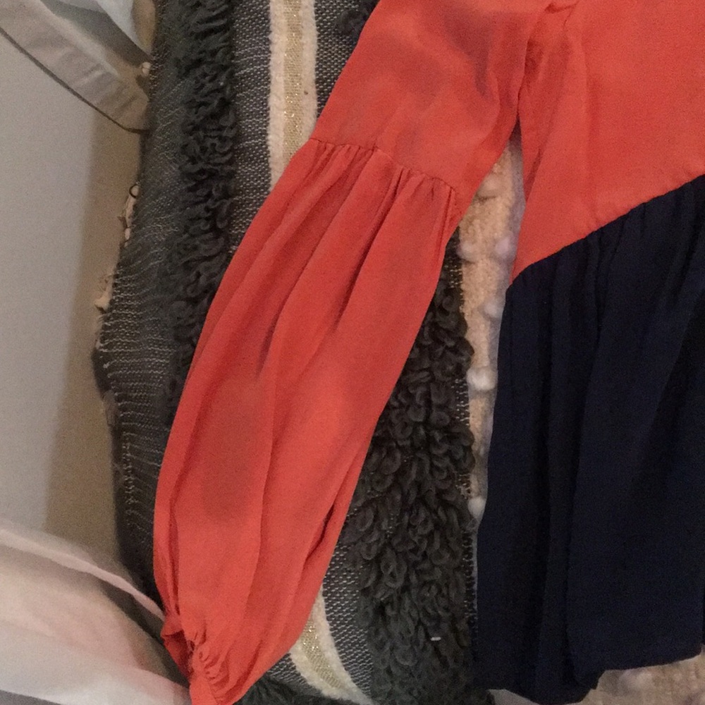 Blouse - Picture 2 of 3